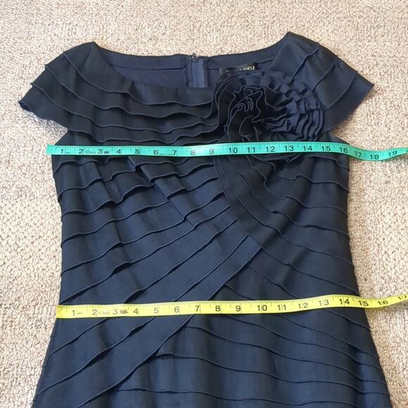 TADASHI SHOJI Women's Tiered Navy Floral Embellishment Cocktail Dress Size 8 - Picture 4 of 10